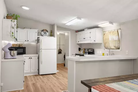 Kitchen - 165 Clear Top Ln, Lampe, MO 65681 photo 1 of 4