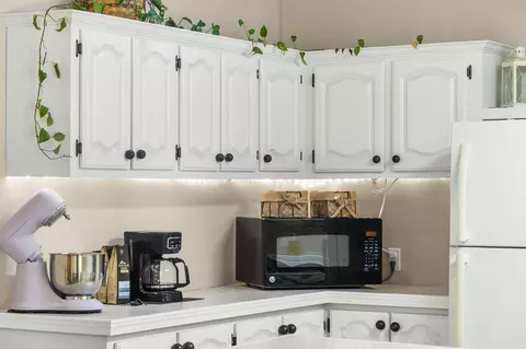 Kitchen - 165 Clear Top Ln, Lampe, MO 65681 photo 3 of 4