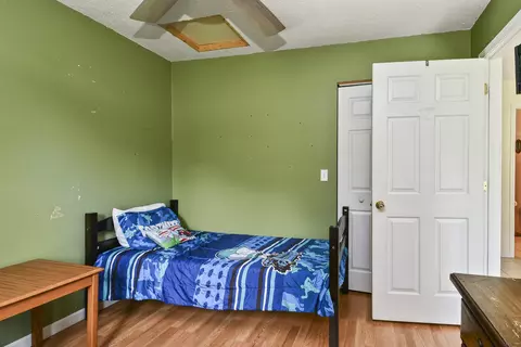 Bedroom - 87 Fox Run Ln, Cape Fair, MO 65624 photo 13 of 13