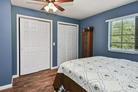Bedroom - 87 Fox Run Ln, Cape Fair, MO 65624 photo 8 of 13