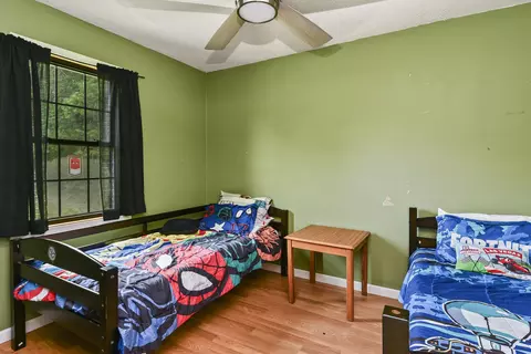 Bedroom - 87 Fox Run Ln, Cape Fair, MO 65624 photo 12 of 13