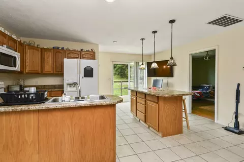 Kitchen - 87 Fox Run Ln, Cape Fair, MO 65624 photo 9 of 11