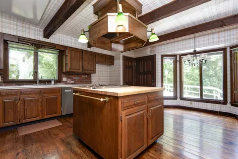 Kitchen - 754 S Pearson Dr, Springfield, MO 65809 photo 1 of 4