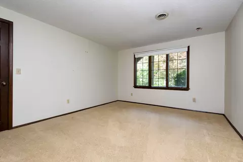 Bedroom - 754 S Pearson Dr, Springfield, MO 65809 photo 3 of 3