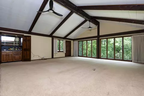 Living - 754 S Pearson Dr, Springfield, MO 65809 photo 2 of 8