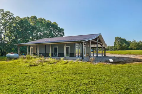 Exterior - 4375 Ab Rd, Seymour, MO 65746 photo 6 of 9