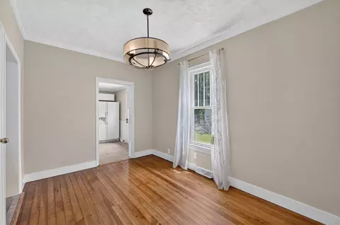Dining - 2036 N Johnston Ave, Springfield, MO 65803 photo 1 of 1