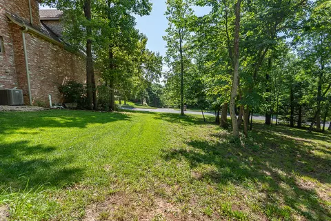 5201 S Nettleton Ave, Springfield, MO 65810 photo 8