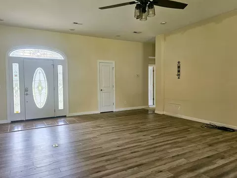 Living - 1409 Hockman St, Mountain View, MO 65548 photo 1 of 5