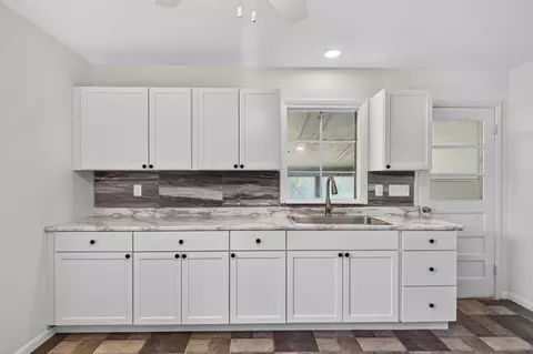 412 E Madison St, Marshfield, MO 65706 photo 8