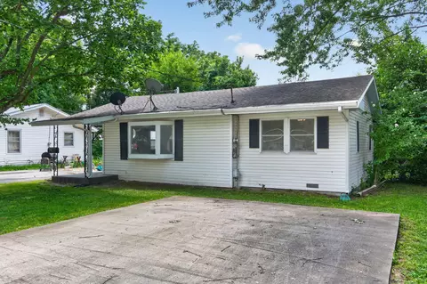 412 E Madison St, Marshfield, MO 65706 photo 2