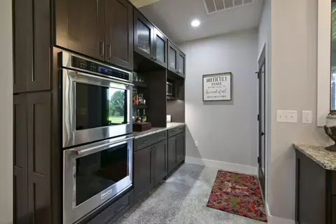Kitchen - 401 Discovery Bay Dr, Shell Knob, MO 65747 photo 6 of 6
