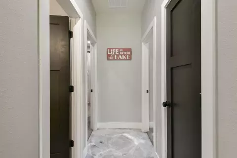 Entry Way - 401 Discovery Bay Dr, Shell Knob, MO 65747 photo 1 of 1