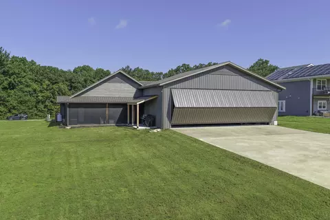 Exterior - 401 Discovery Bay Dr, Shell Knob, MO 65747 photo 10 of 10