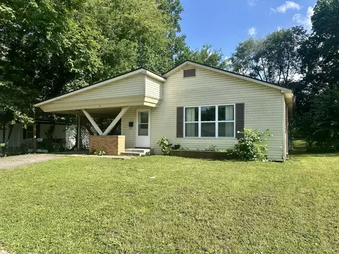 1054 W 6th St, West Plains, MO 65775