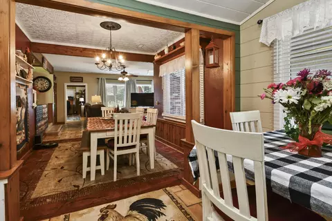Dining - 701 Spears Ave, Crane, MO 65633 photo 3 of 5
