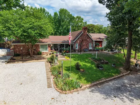 Exterior - 701 Spears Ave, Crane, MO 65633 photo 2 of 14