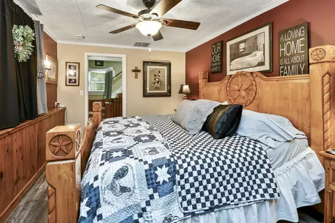 Bedroom - 701 Spears Ave, Crane, MO 65633 photo 1 of 4