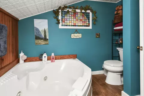 Bath - 701 Spears Ave, Crane, MO 65633 photo 2 of 3