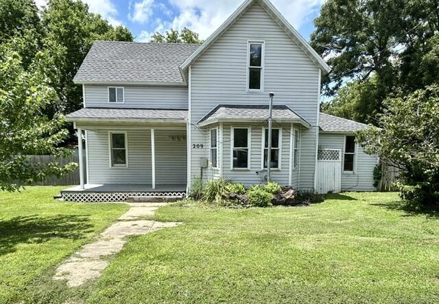 209 S Gilmore Ave, Miller, MO 65707