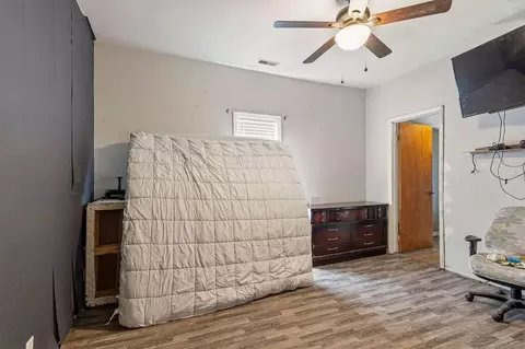 Bedroom - 1603 State Route Ww, Mountain View, MO 65548 photo 1 of 4