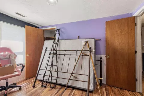 Bedroom - 1603 State Route Ww, Mountain View, MO 65548 photo 4 of 4
