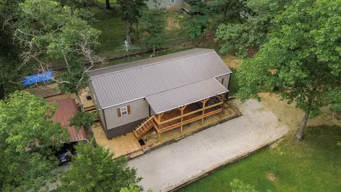 23100 County Road 286, Pittsburg, MO 65724
