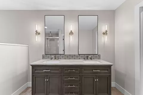 Bath - 23878 Cherry Ln, Shell Knob, MO 65747 photo 6 of 12