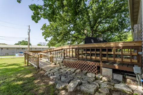 Exterior - 137 Plaza Dr, Branson, MO 65616 photo 3 of 6