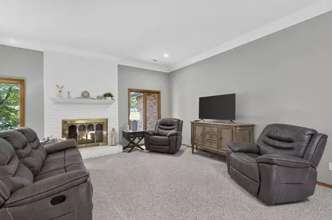 Living - 3402 S Valley View Ave, Springfield, MO 65804 photo 2 of 2