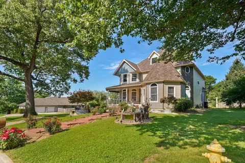 Exterior - 4967 S Buckingham Ln, Springfield, MO 65810 photo 3 of 12