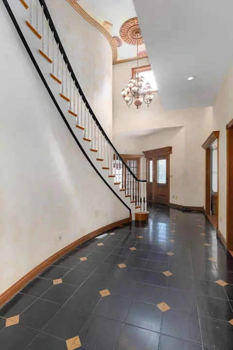 Entry Way - 4967 S Buckingham Ln, Springfield, MO 65810 photo 1 of 3