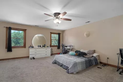 Bedroom - 4967 S Buckingham Ln, Springfield, MO 65810 photo 5 of 8