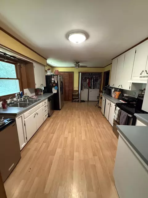 Kitchen - 112 South St, Crane, MO 65633 photo 1 of 3