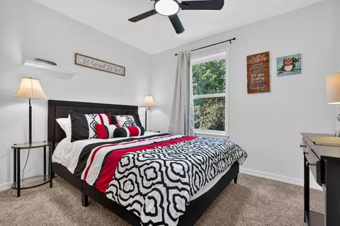 Bedroom - 281 Woodbridge Estates Dr, Branson, MO 65616 photo 4 of 4