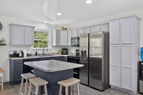 Kitchen - 281 Woodbridge Estates Dr, Branson, MO 65616 photo 1 of 2