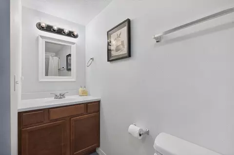 Bath - 281 Woodbridge Estates Dr, Branson, MO 65616 photo 2 of 3