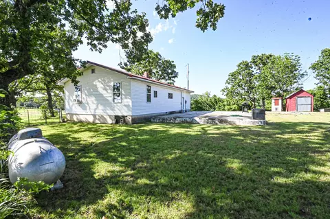 Exterior - 167 Landers Ln, Gainesville, MO 65655 photo 5 of 12