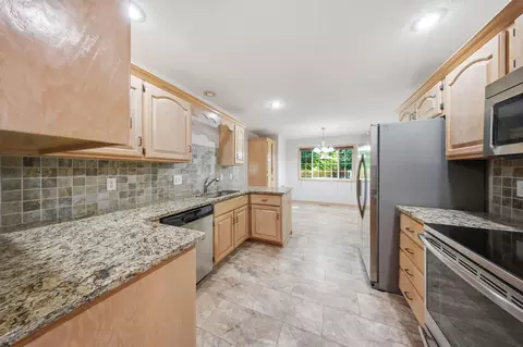 Kitchen - 5632 S Newton Ave, Springfield, MO 65810 photo 2 of 2