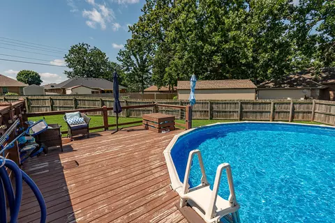 Exterior - 308 S Coventry Cir, Nixa, MO 65714 photo 8 of 12