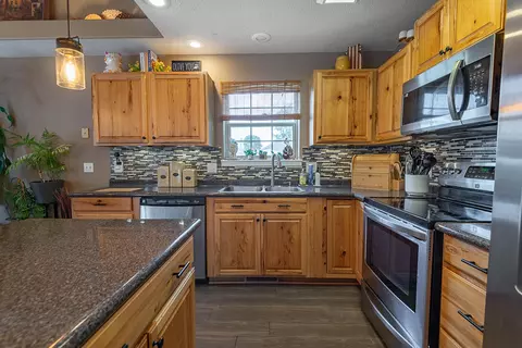 Kitchen - 308 S Coventry Cir, Nixa, MO 65714 photo 2 of 3