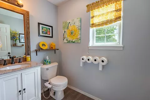 Bath - 308 S Coventry Cir, Nixa, MO 65714 photo 1 of 5