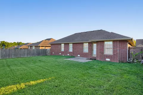 Exterior - 3526 S Juniper Ave, Springfield, MO 65804 photo 4 of 5
