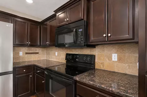Kitchen - 3526 S Juniper Ave, Springfield, MO 65804 photo 2 of 2
