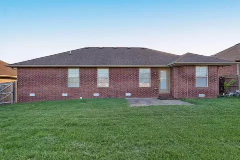 Exterior - 3526 S Juniper Ave, Springfield, MO 65804 photo 3 of 5