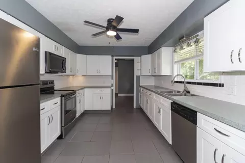 Kitchen - 2703 E Portland St, Springfield, MO 65804 photo 1 of 6