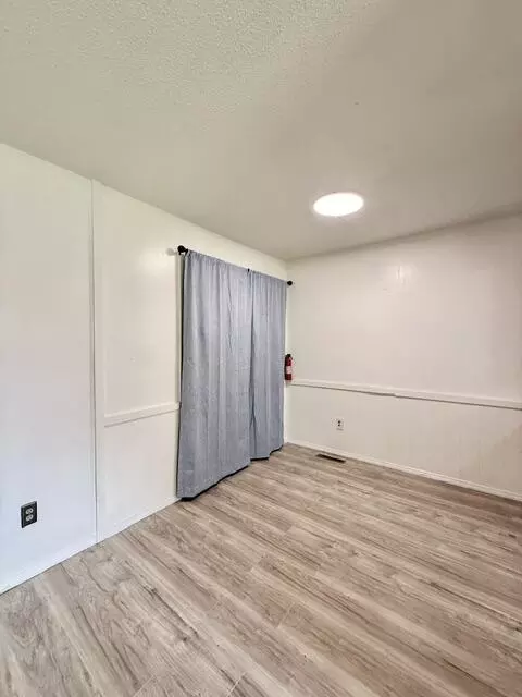 716 E Locust St, Springfield, MO 65803 photo 9