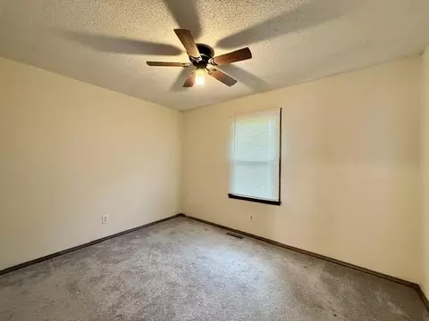 716 E Locust St, Springfield, MO 65803 photo 17