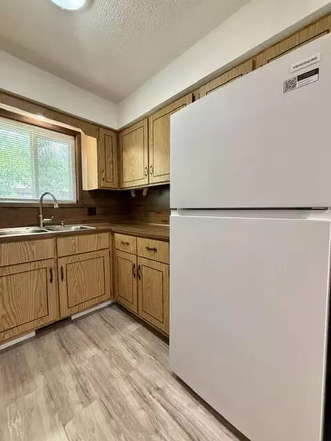716 E Locust St, Springfield, MO 65803 photo 8