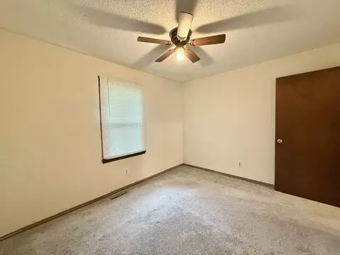 716 E Locust St, Springfield, MO 65803 photo 18